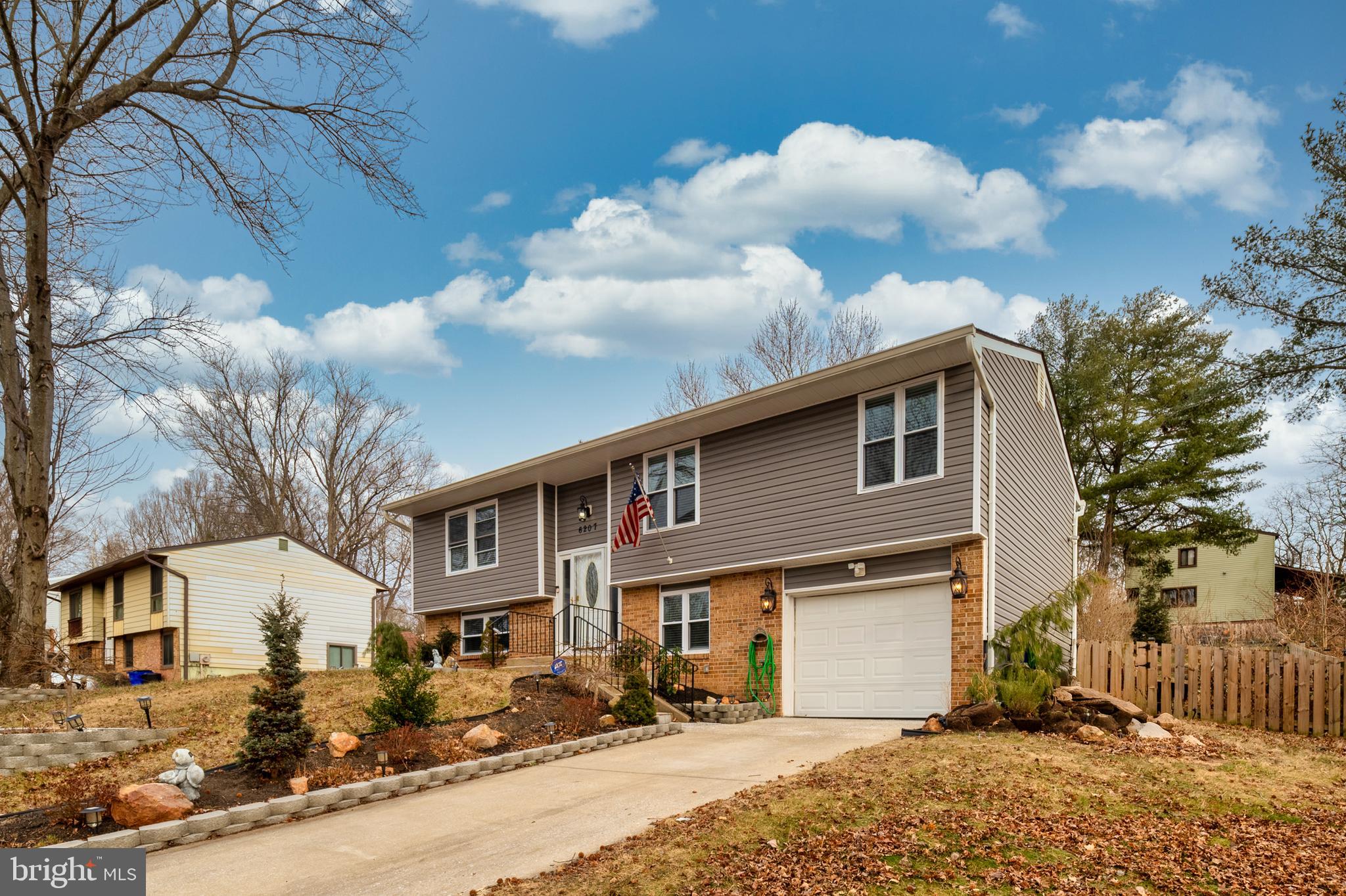 OAKLAND MILLS - Residential