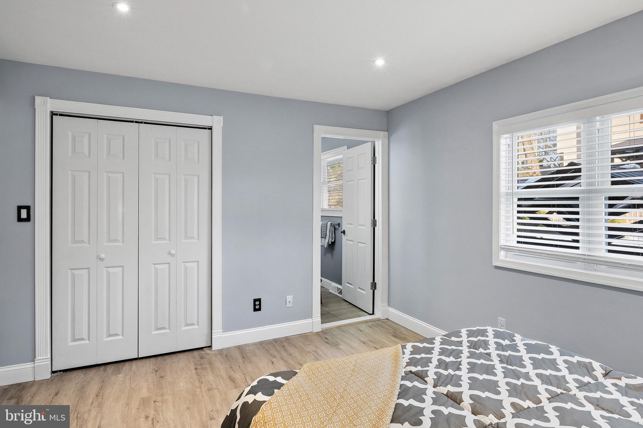 OAKLAND MILLS - Residential