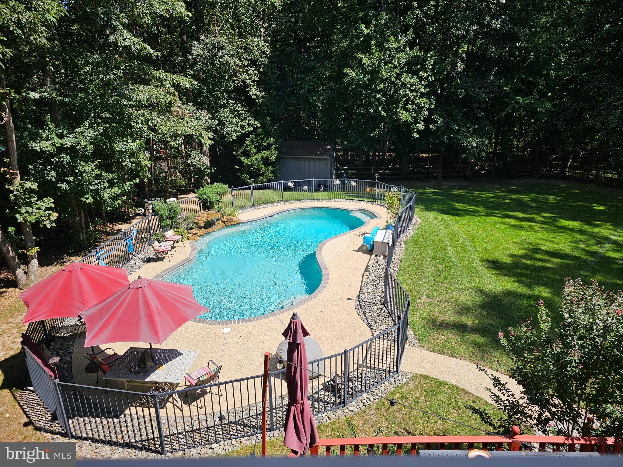 RIDING WOODS - Residential