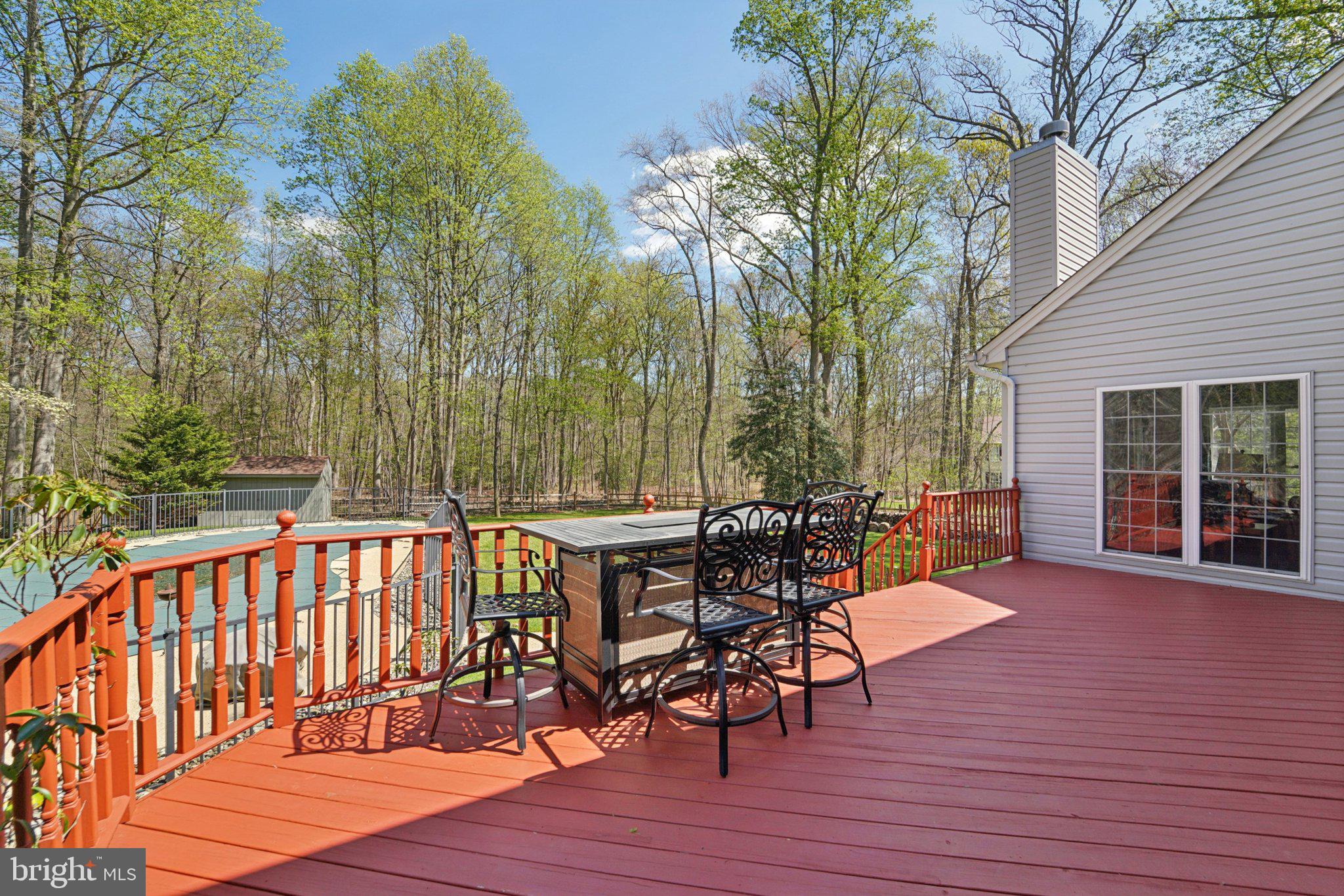 RIDING WOODS - Residential