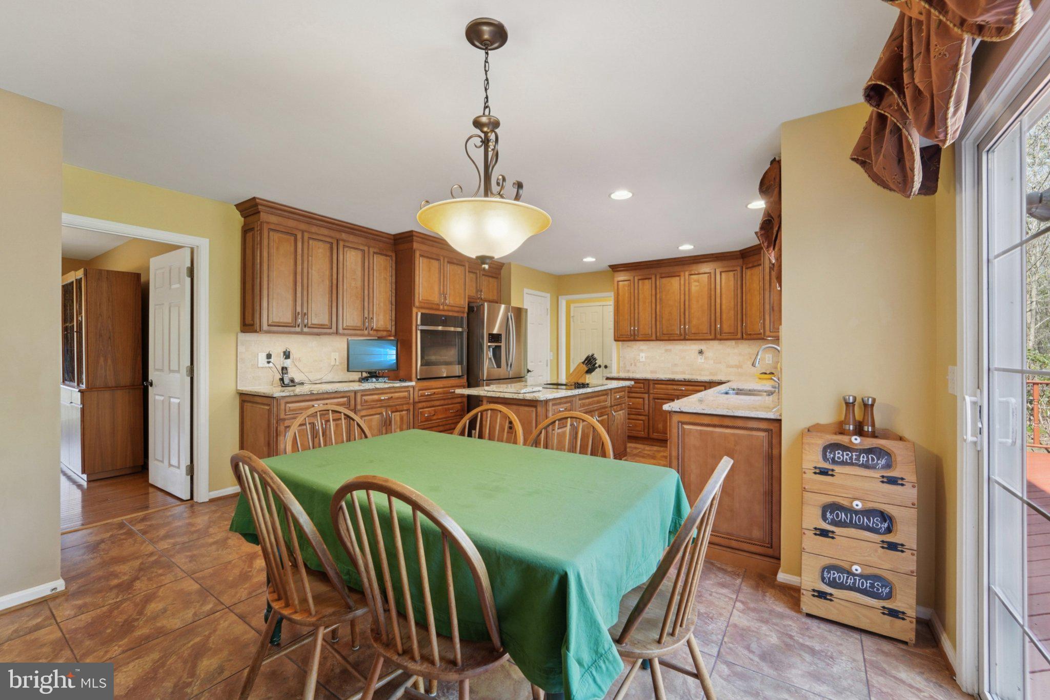 RIDING WOODS - Residential