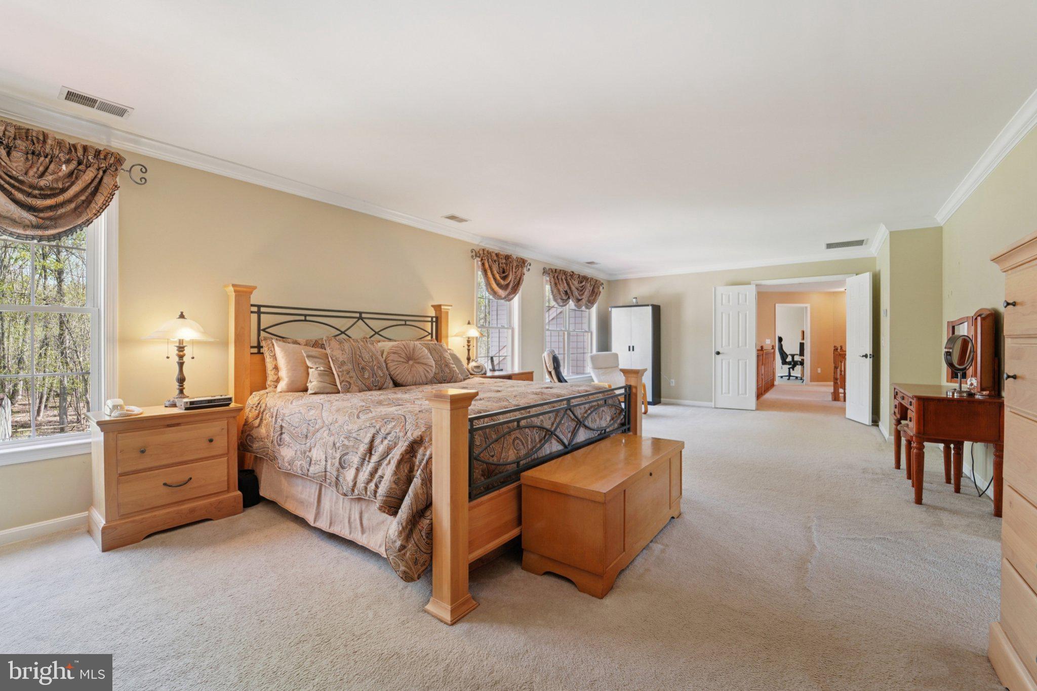 RIDING WOODS - Residential