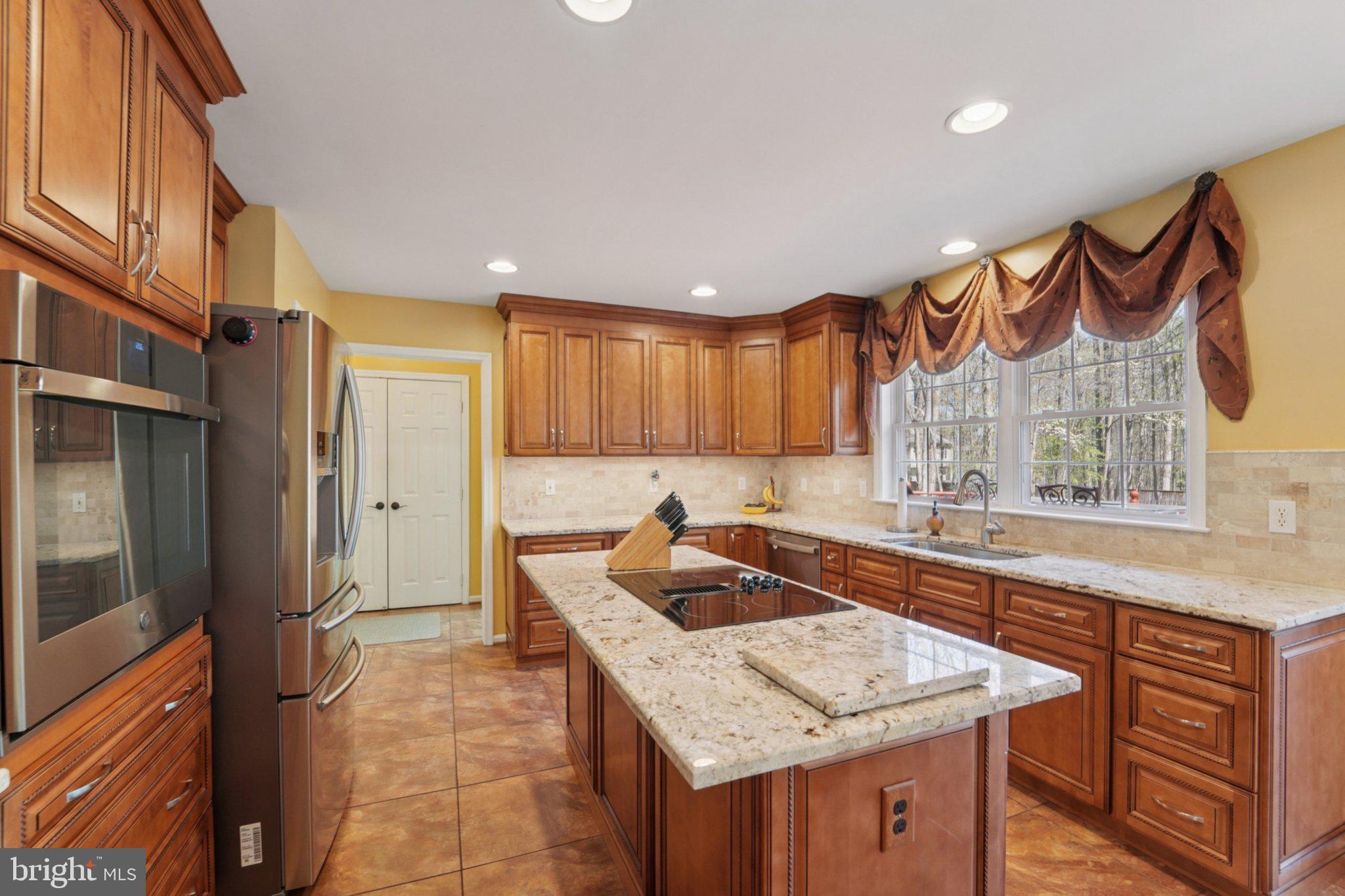 RIDING WOODS - Residential