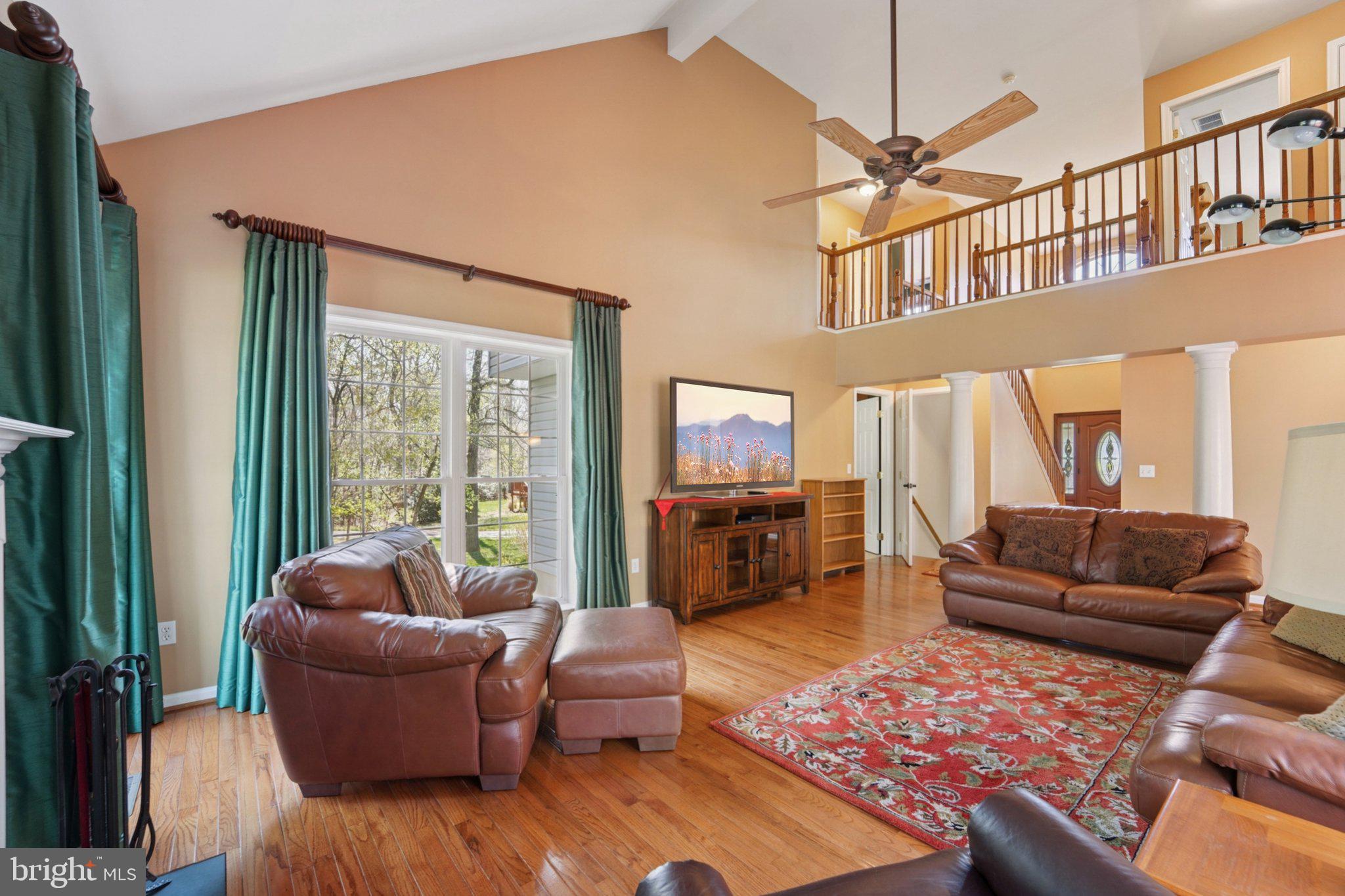 RIDING WOODS - Residential