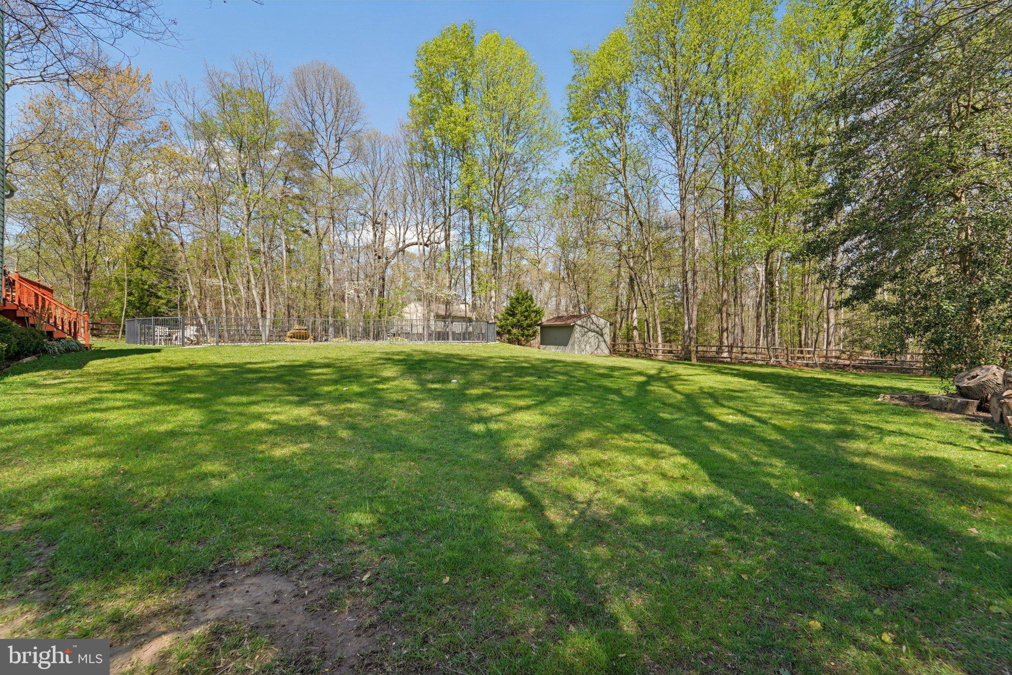 RIDING WOODS - Residential