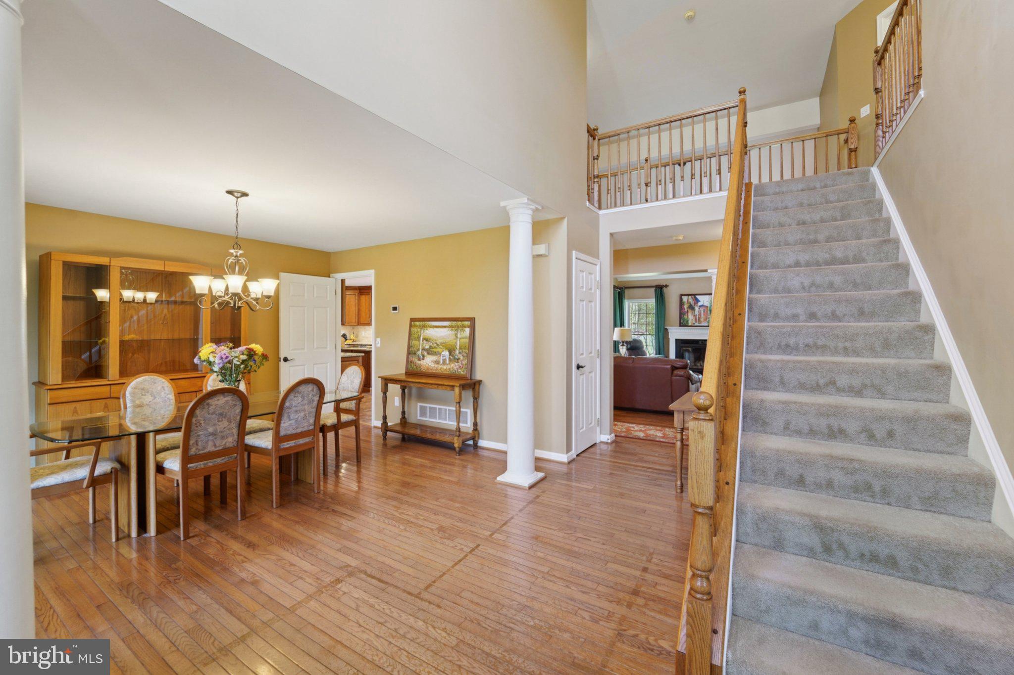 RIDING WOODS - Residential