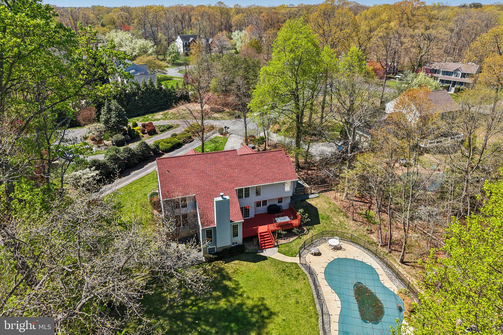 RIDING WOODS - Residential