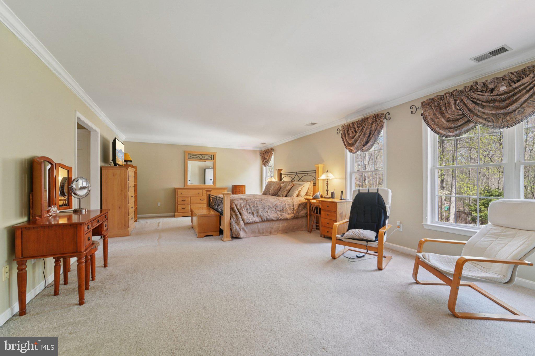 RIDING WOODS - Residential