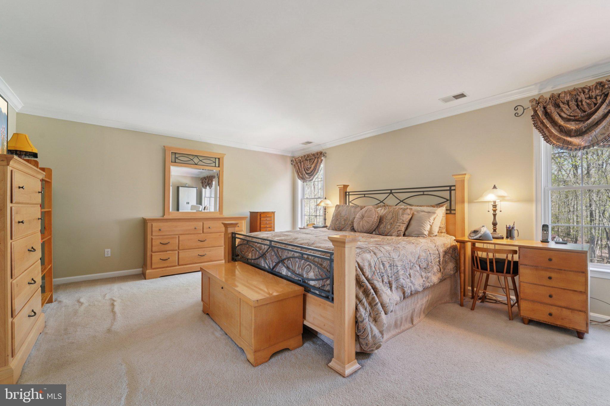 RIDING WOODS - Residential