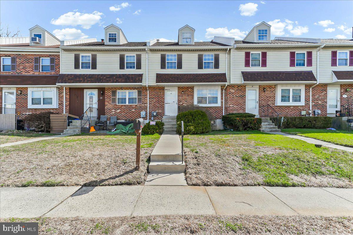 COLONIAL VIL GREEN - Residential