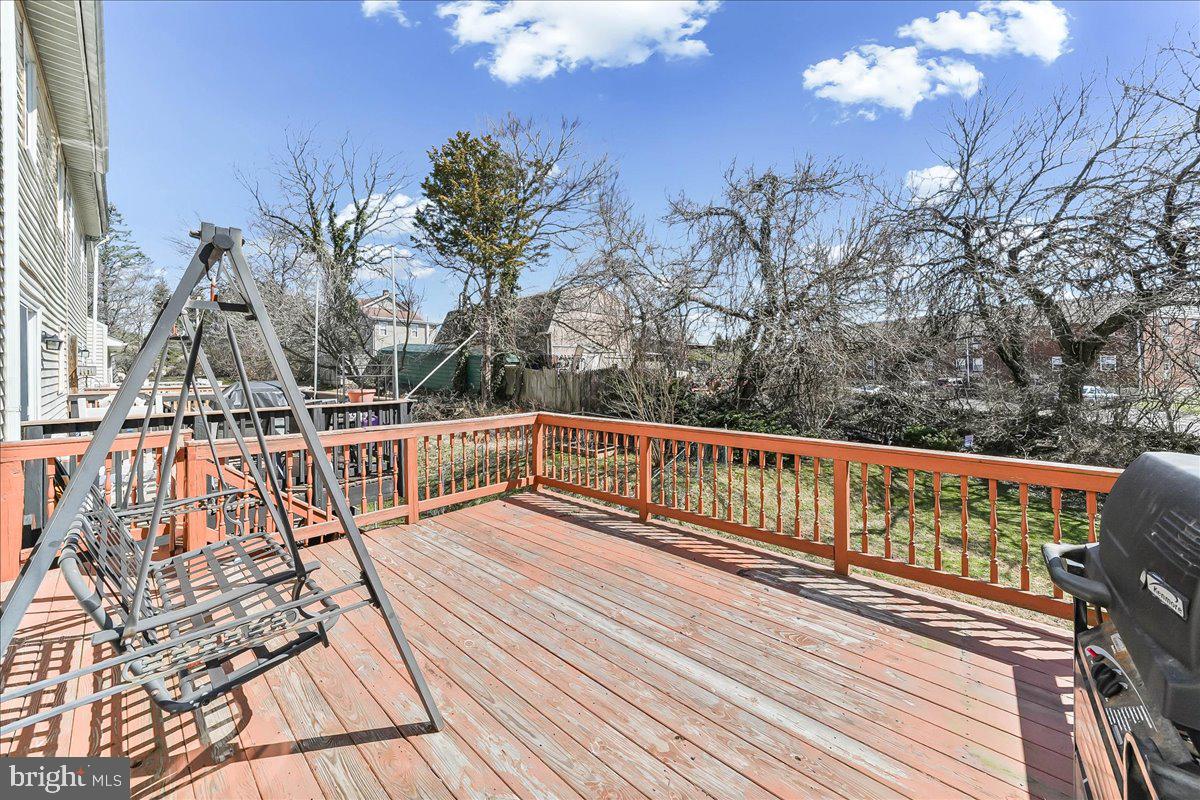 COLONIAL VIL GREEN - Residential