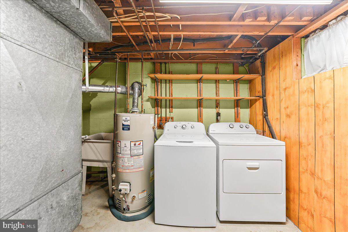 COLONIAL VIL GREEN - Residential