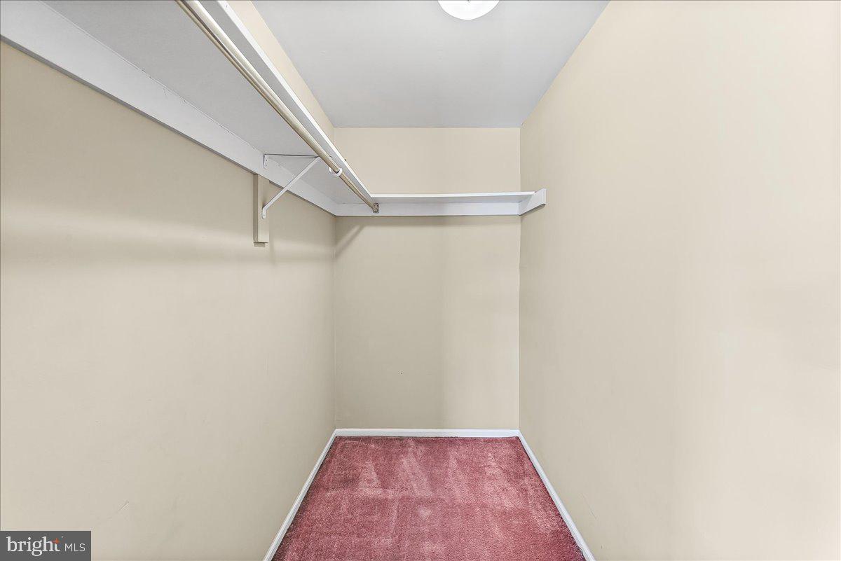 COLONIAL VIL GREEN - Residential