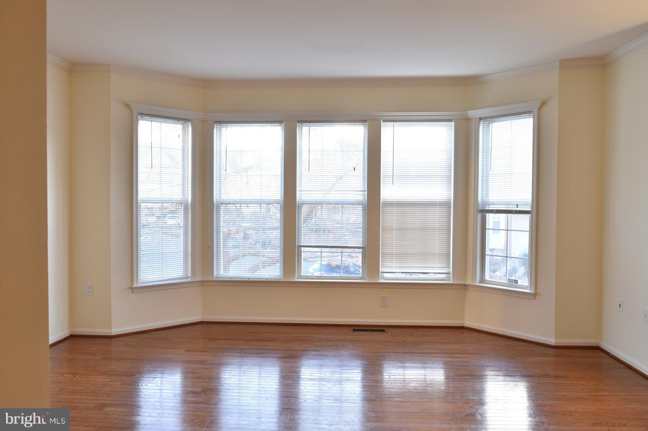 LIFESTYLE AT SULLY STATION - Residential Lease