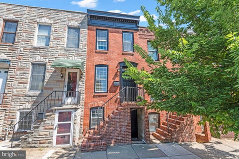 Photo of 730 E Fort Avenue, BALTIMORE, MD 21230 (MLS # MDBA2227580)