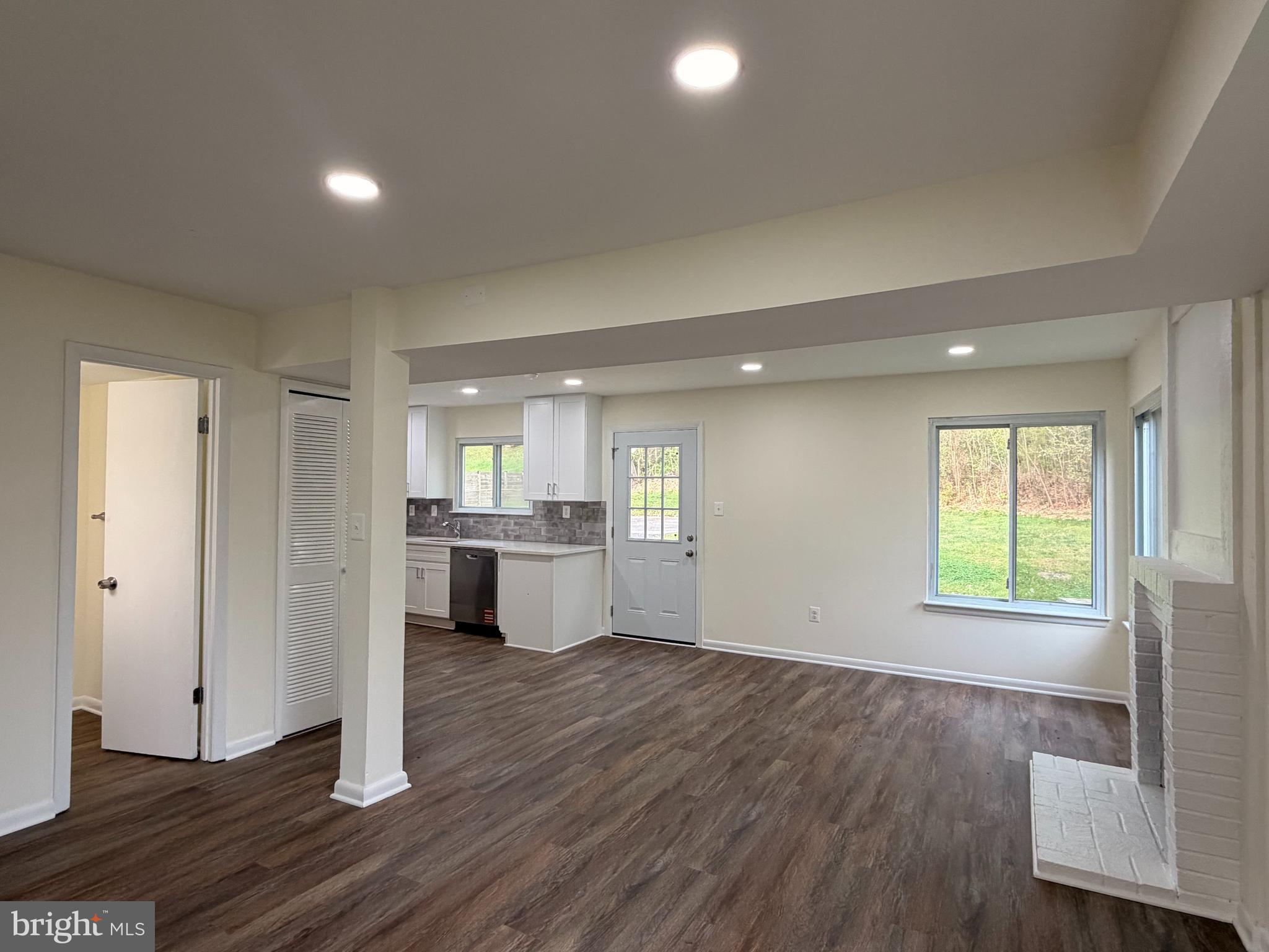 10607 WOODLAWN BOULEVARD