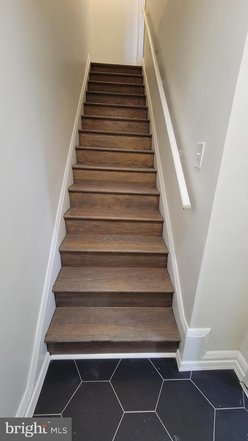 IDLEWOOD - Residential Lease