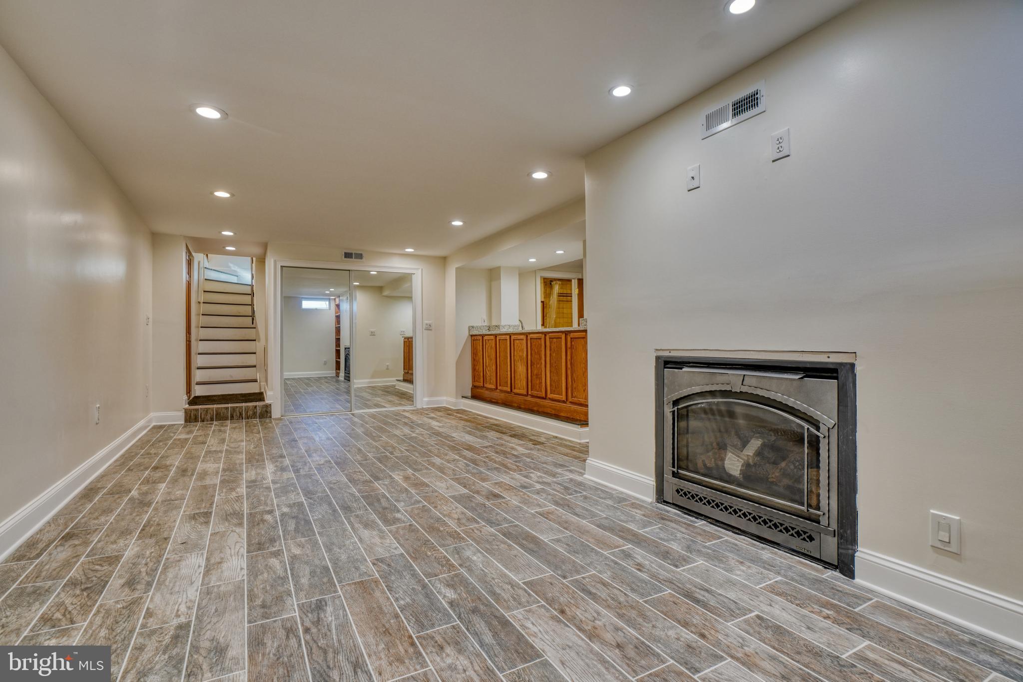 DISTRICT HEIGHTS - Residential