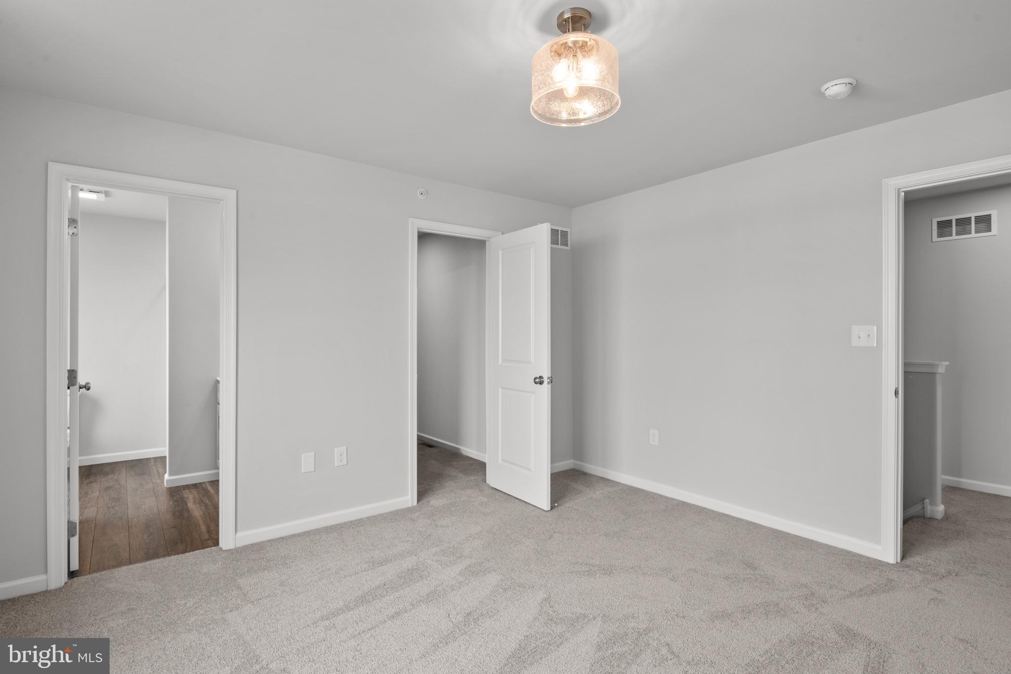 HAWKSTONE VILLAGE - Residential