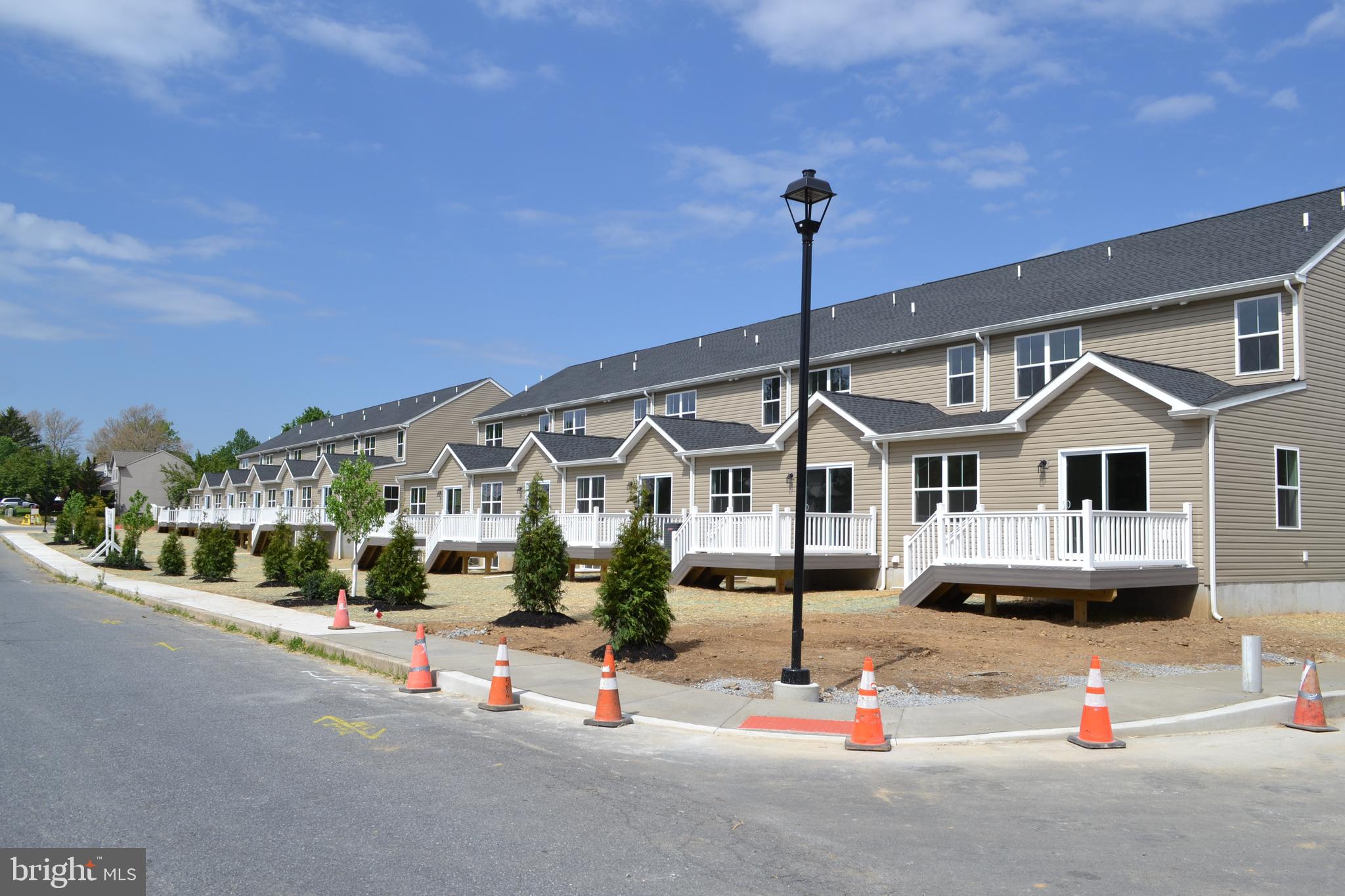 HAWKSTONE VILLAGE - Residential