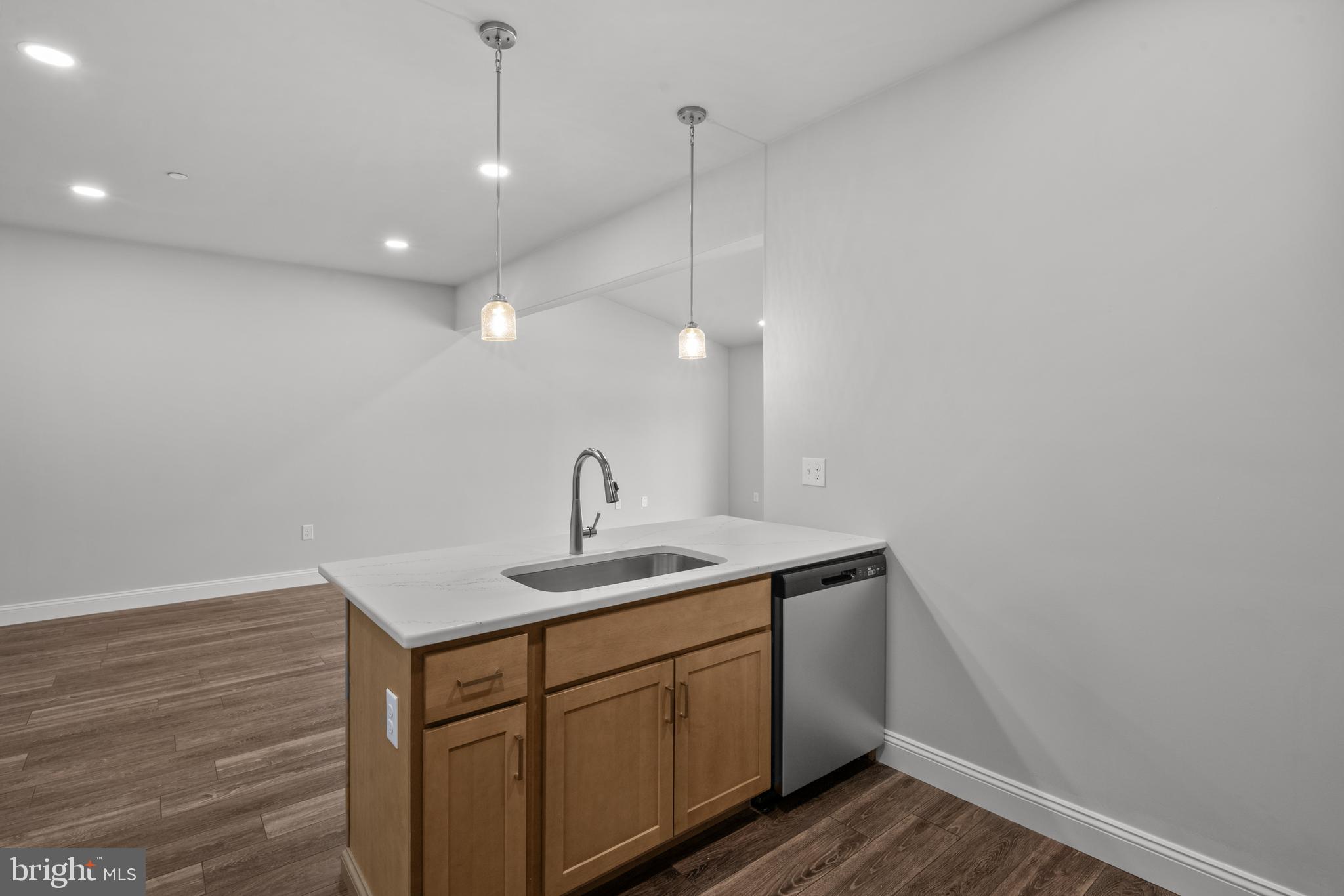 HAWKSTONE VILLAGE - Residential