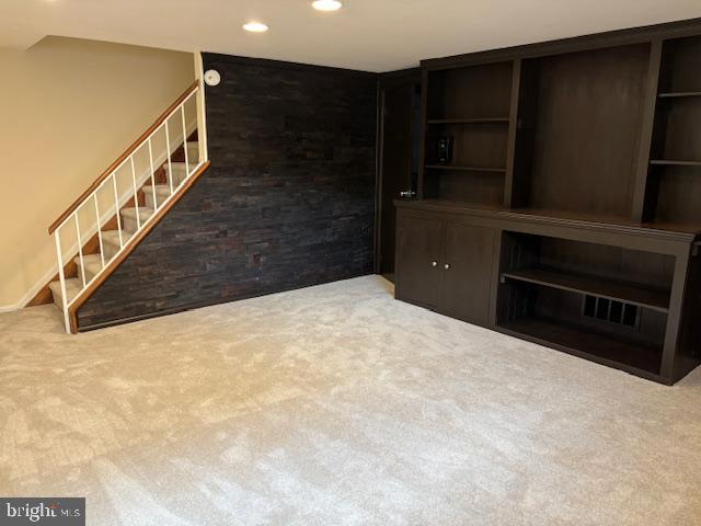 HOLLY PARK - Residential