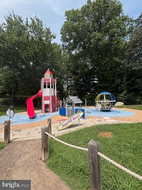 HOLLY PARK - Residential