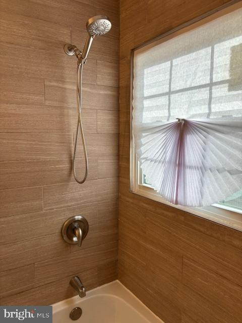 HOLLY PARK - Residential