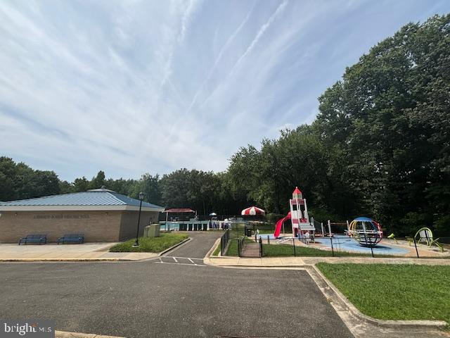 HOLLY PARK - Residential