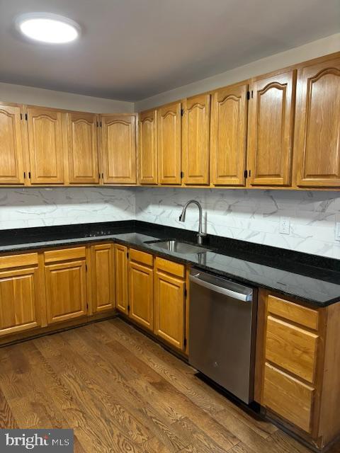 HOLLY PARK - Residential