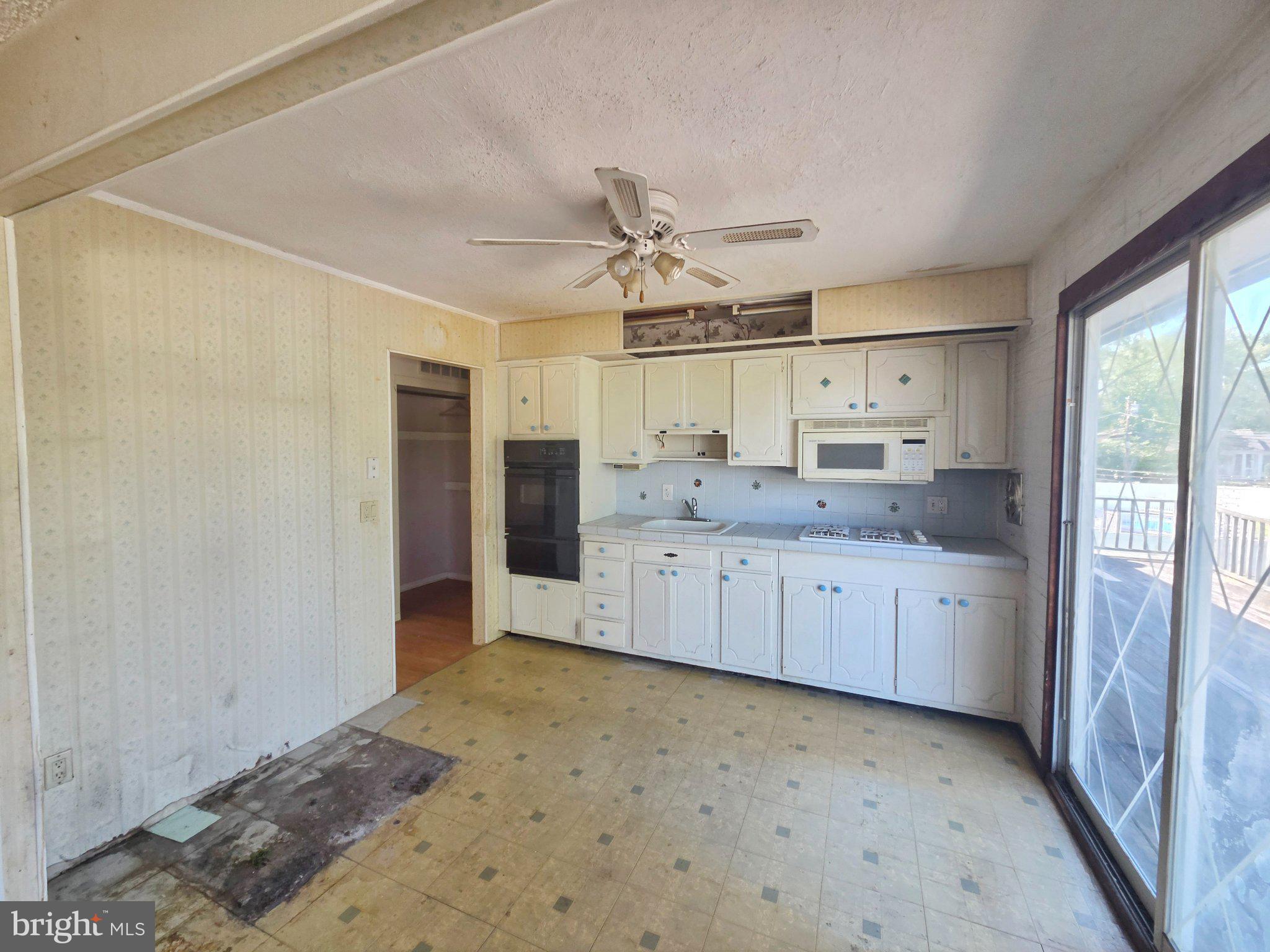 101 SCHOOLHOUSE LANE