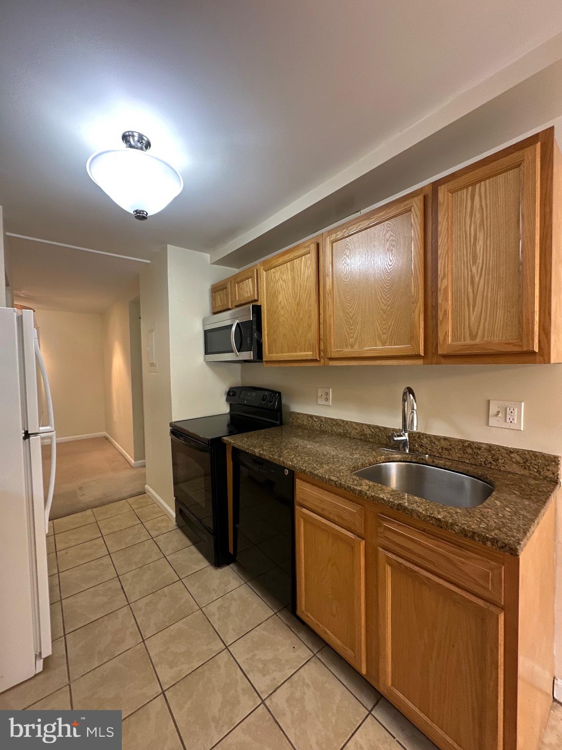 VILLA RIDGE CONDOMINIUM - Residential