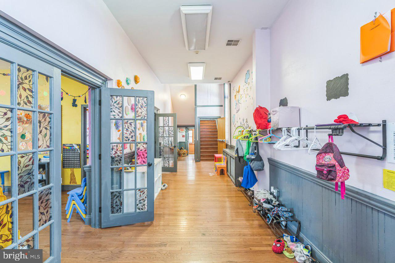 PHILADELPHIA - Residential
