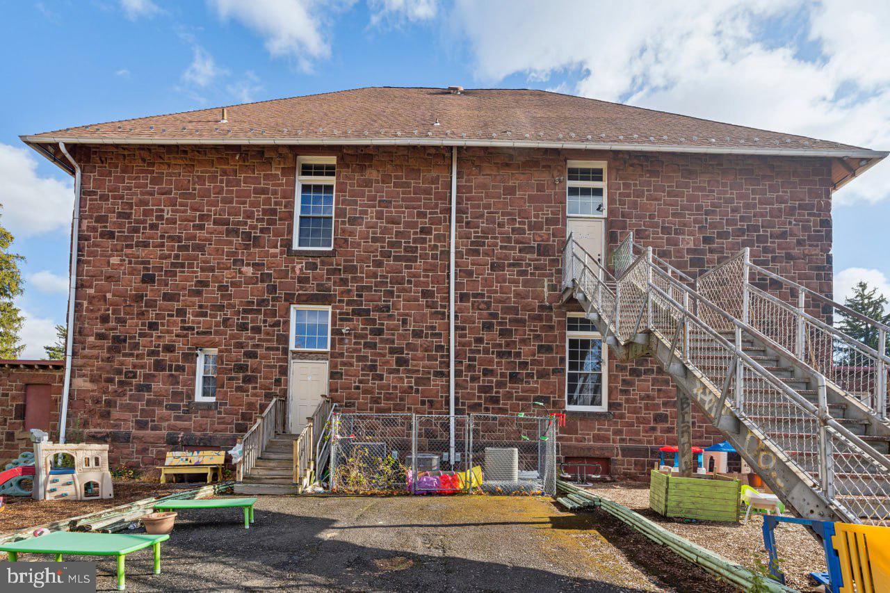 PHILADELPHIA - Residential