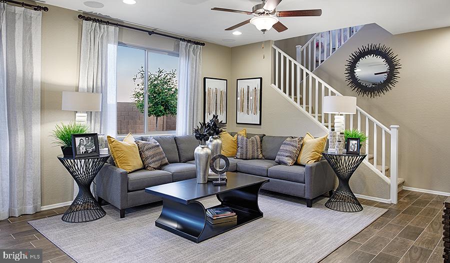 SEASONS AT MIDDLETOWN PLACE - Residential