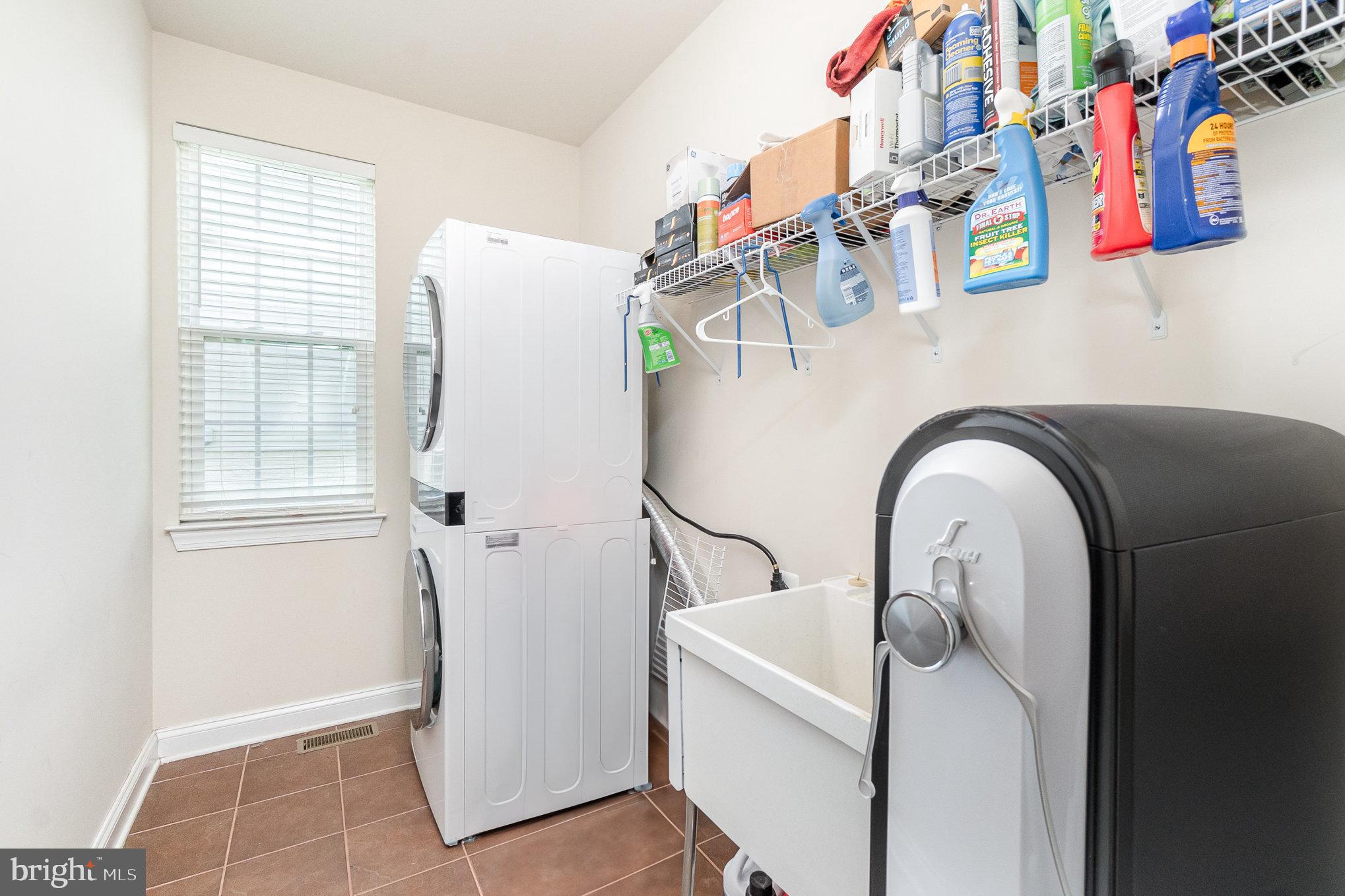 WINDLASS OVERLOOK - Residential