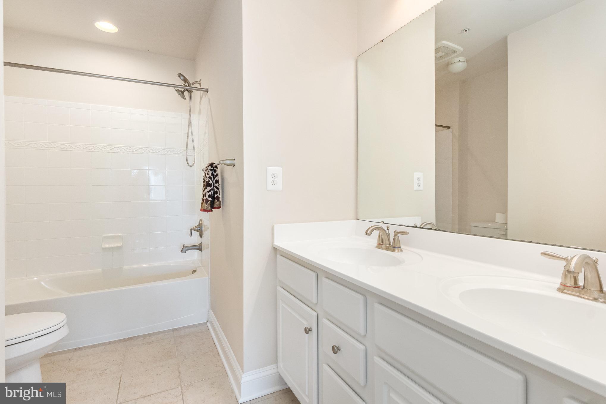 WINDLASS OVERLOOK - Residential