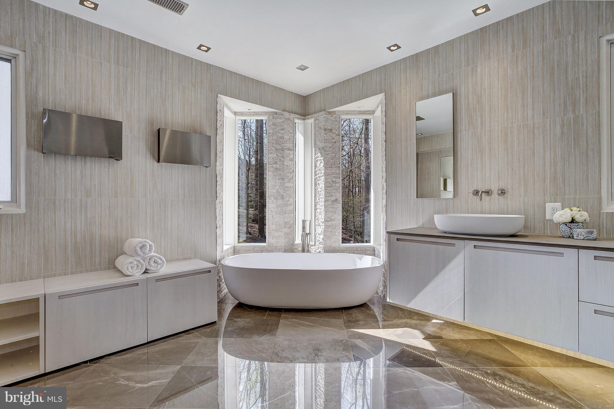 RIVINUS - Residential