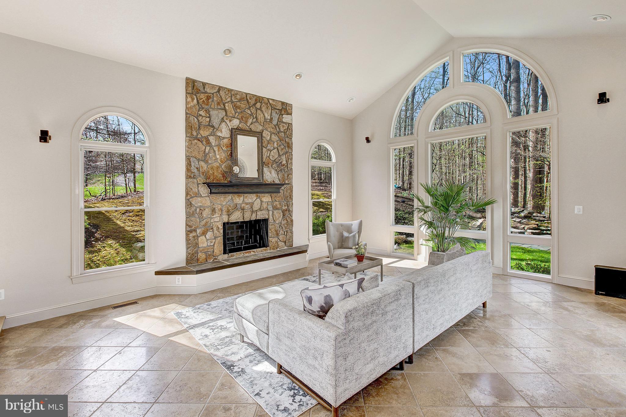 RIVINUS - Residential