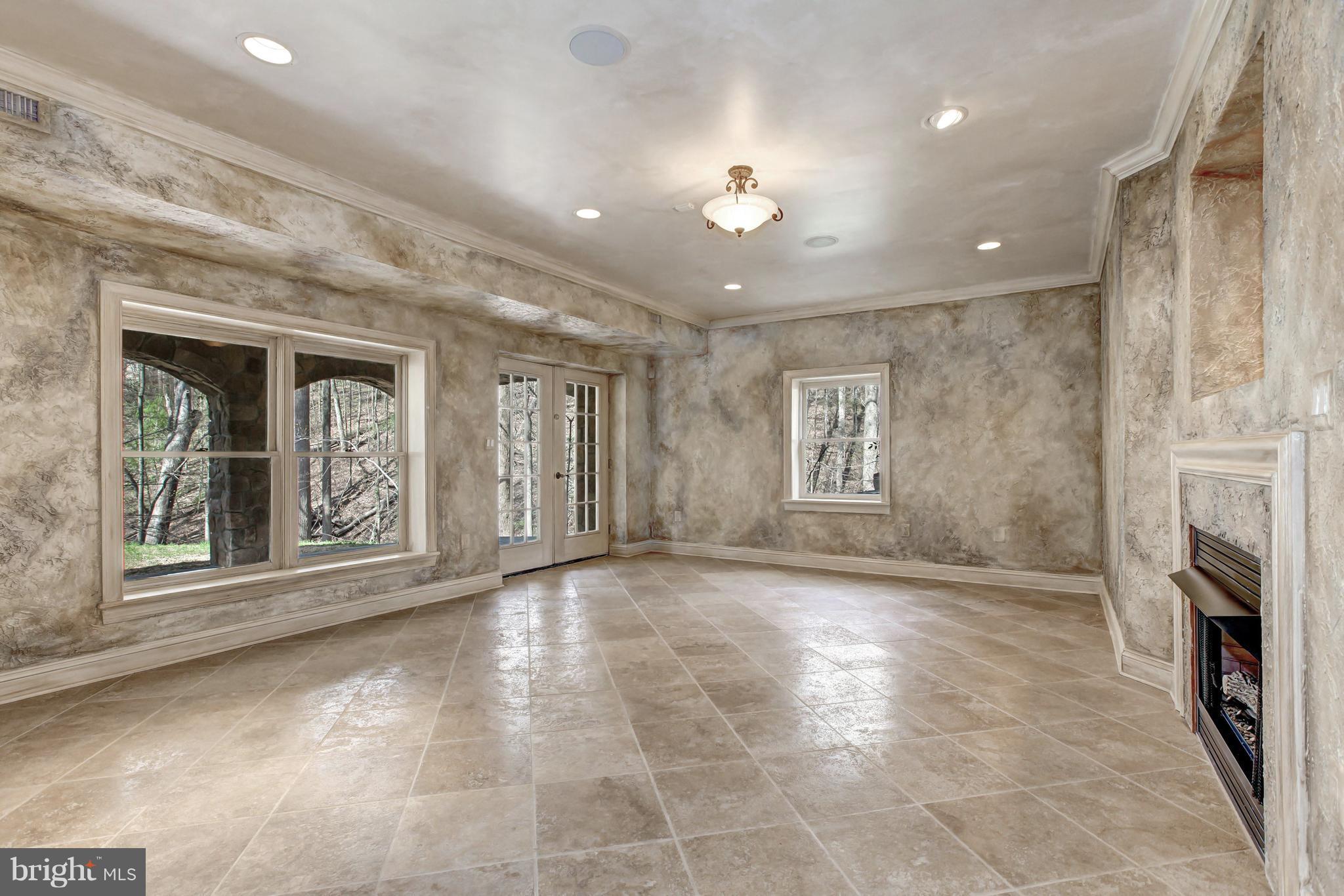 RIVINUS - Residential