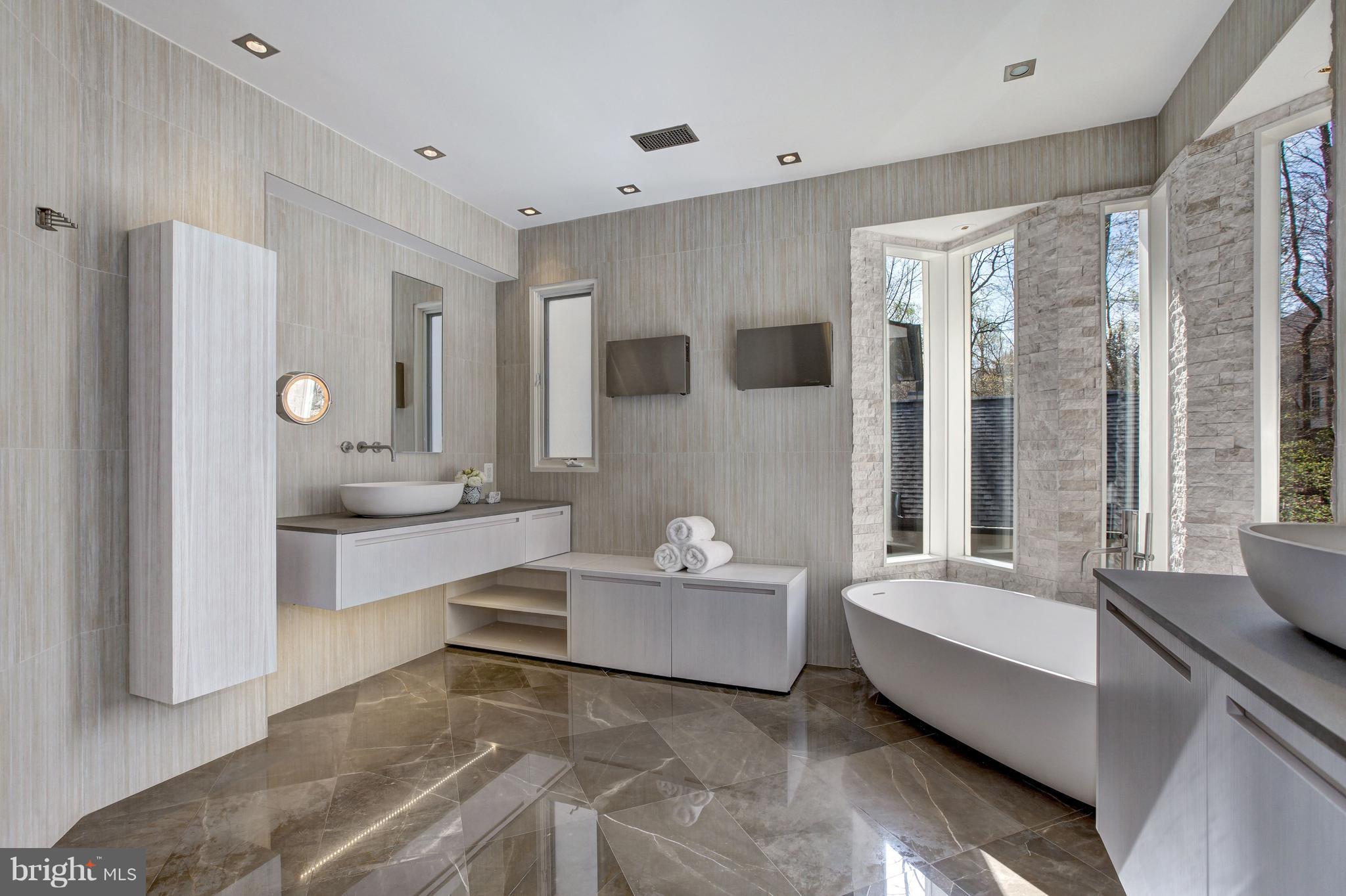 RIVINUS - Residential