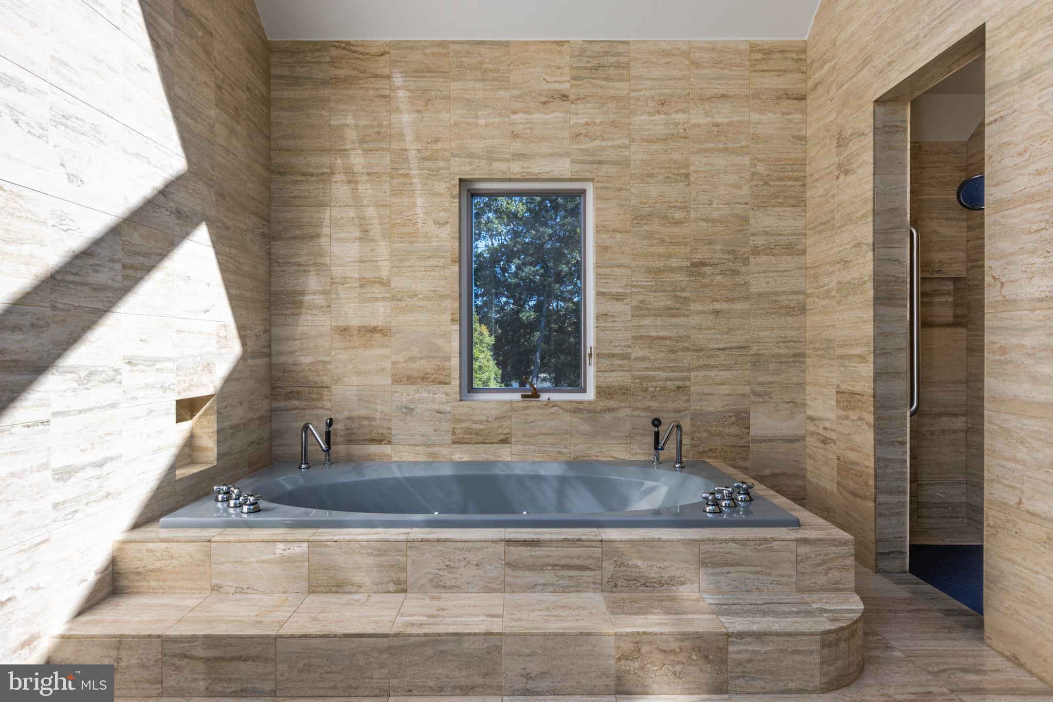 ROYAL OAK - Residential