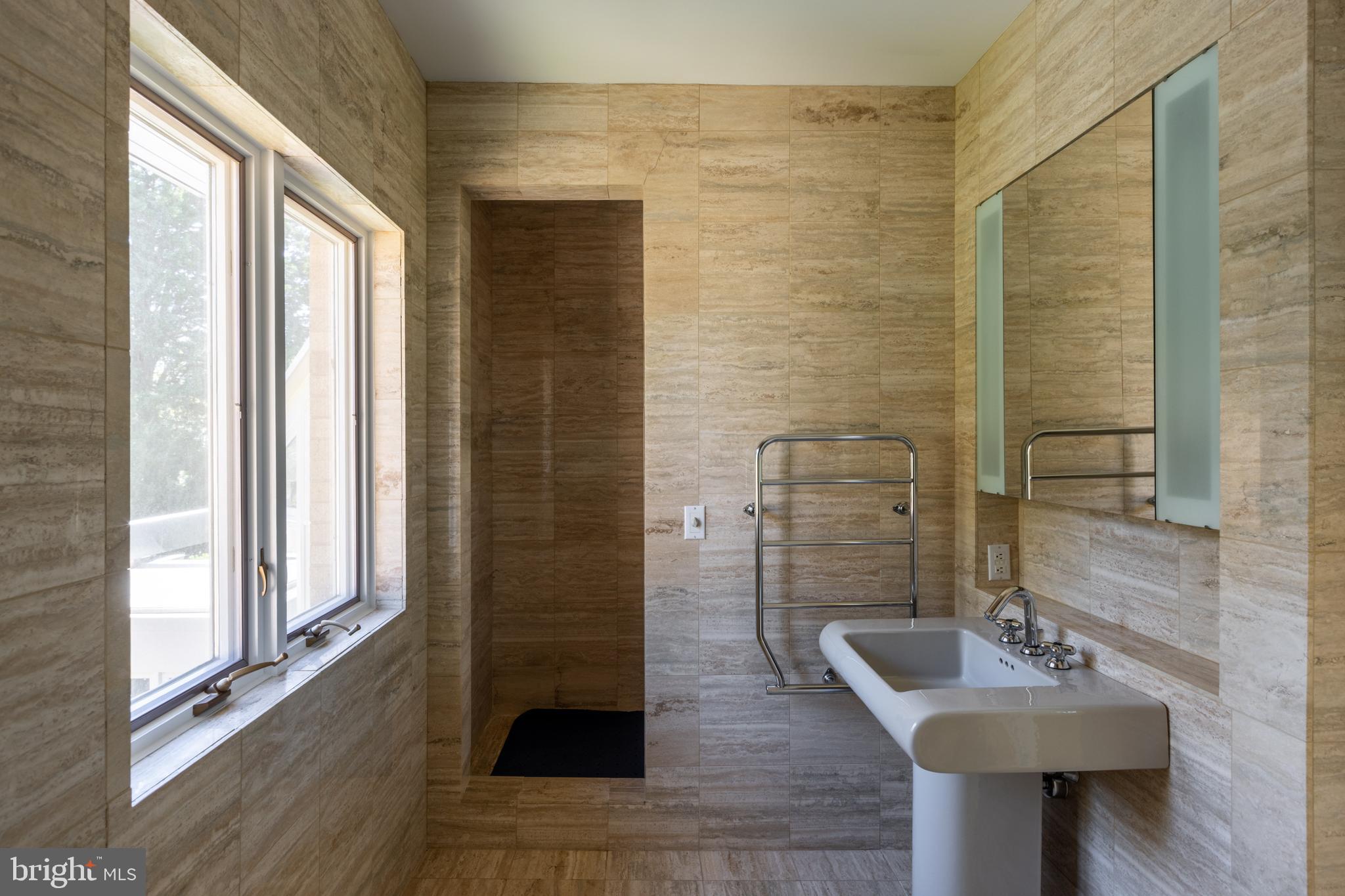 ROYAL OAK - Residential