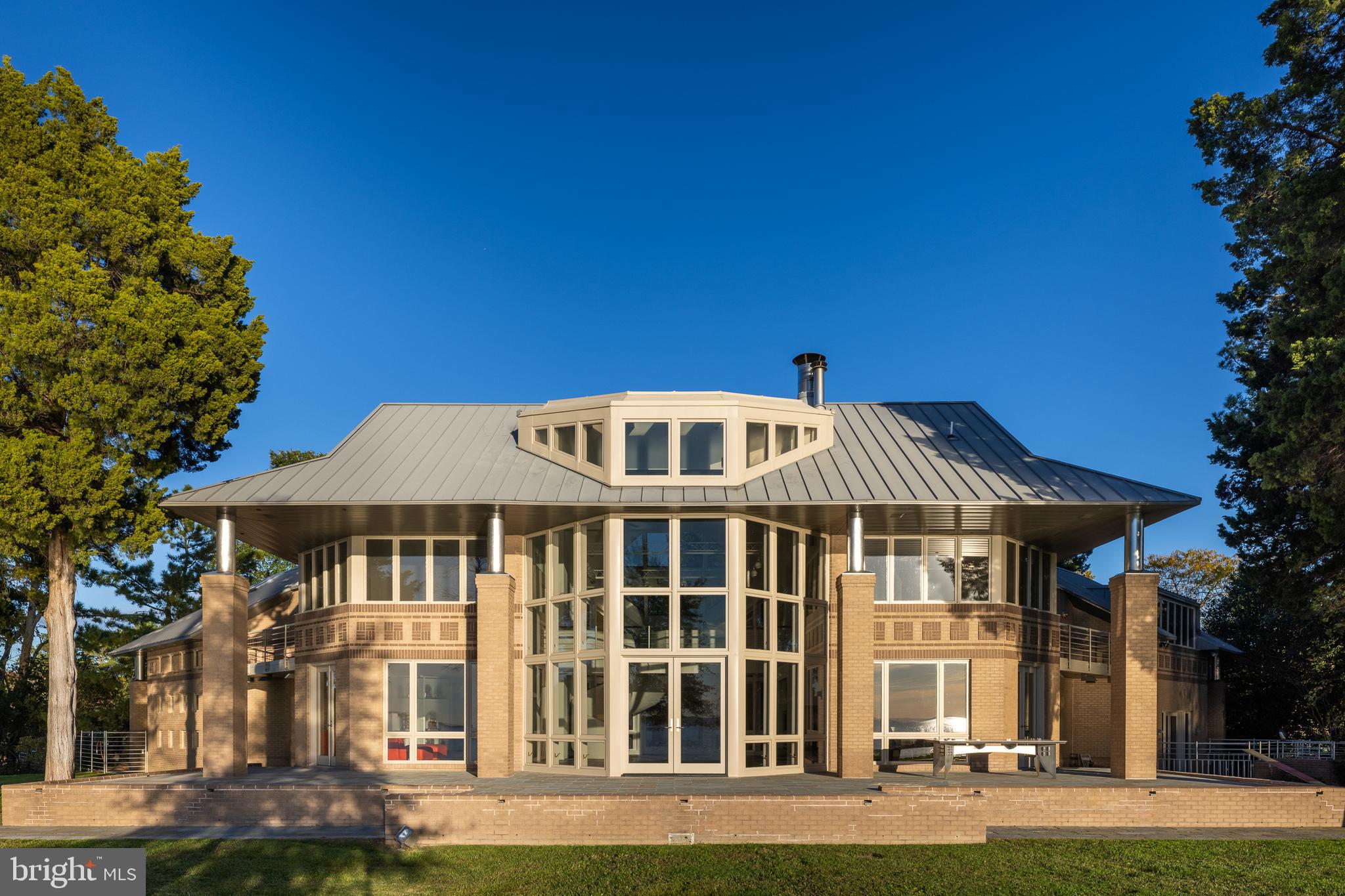 ROYAL OAK - Residential