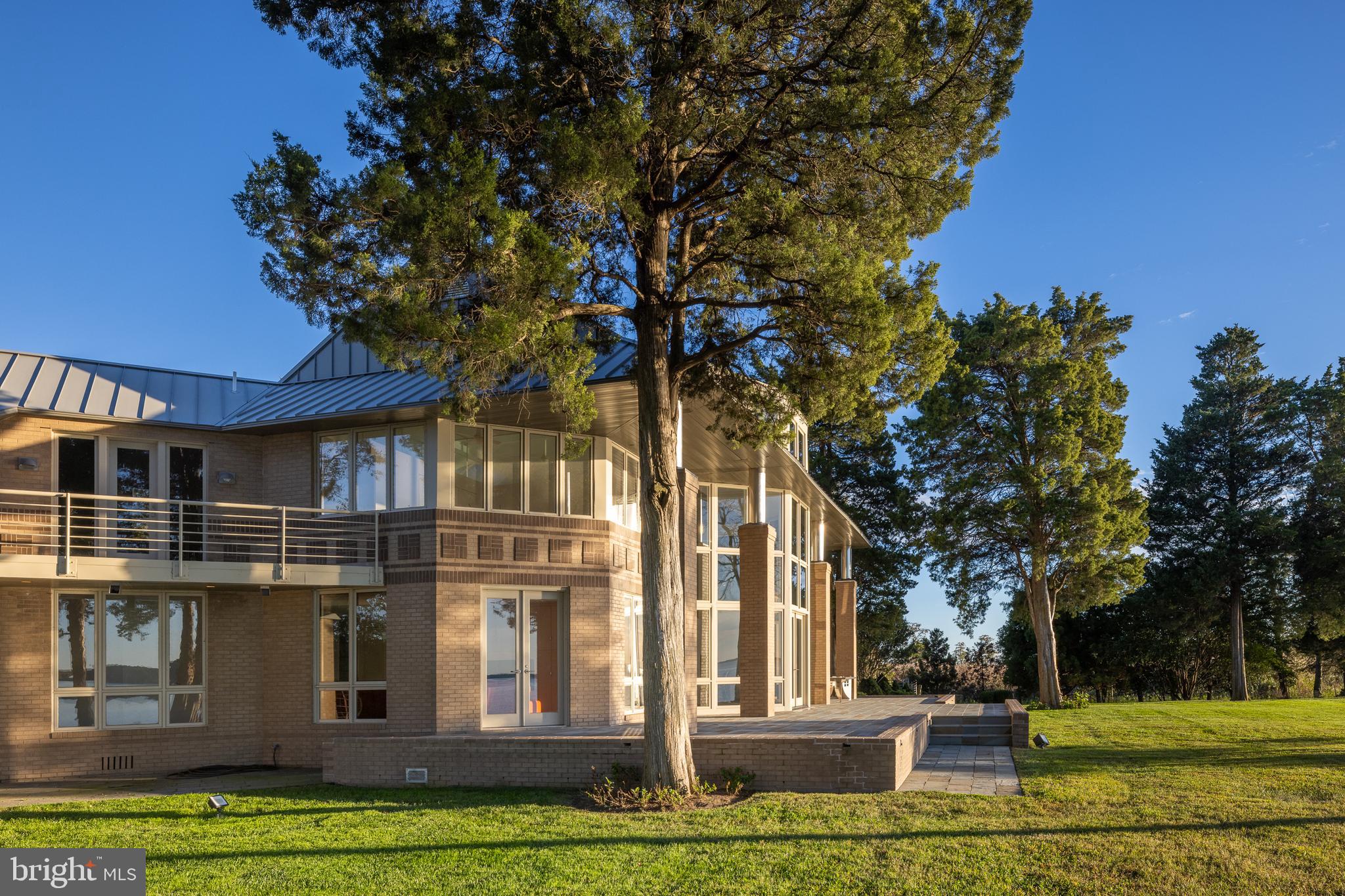 ROYAL OAK - Residential