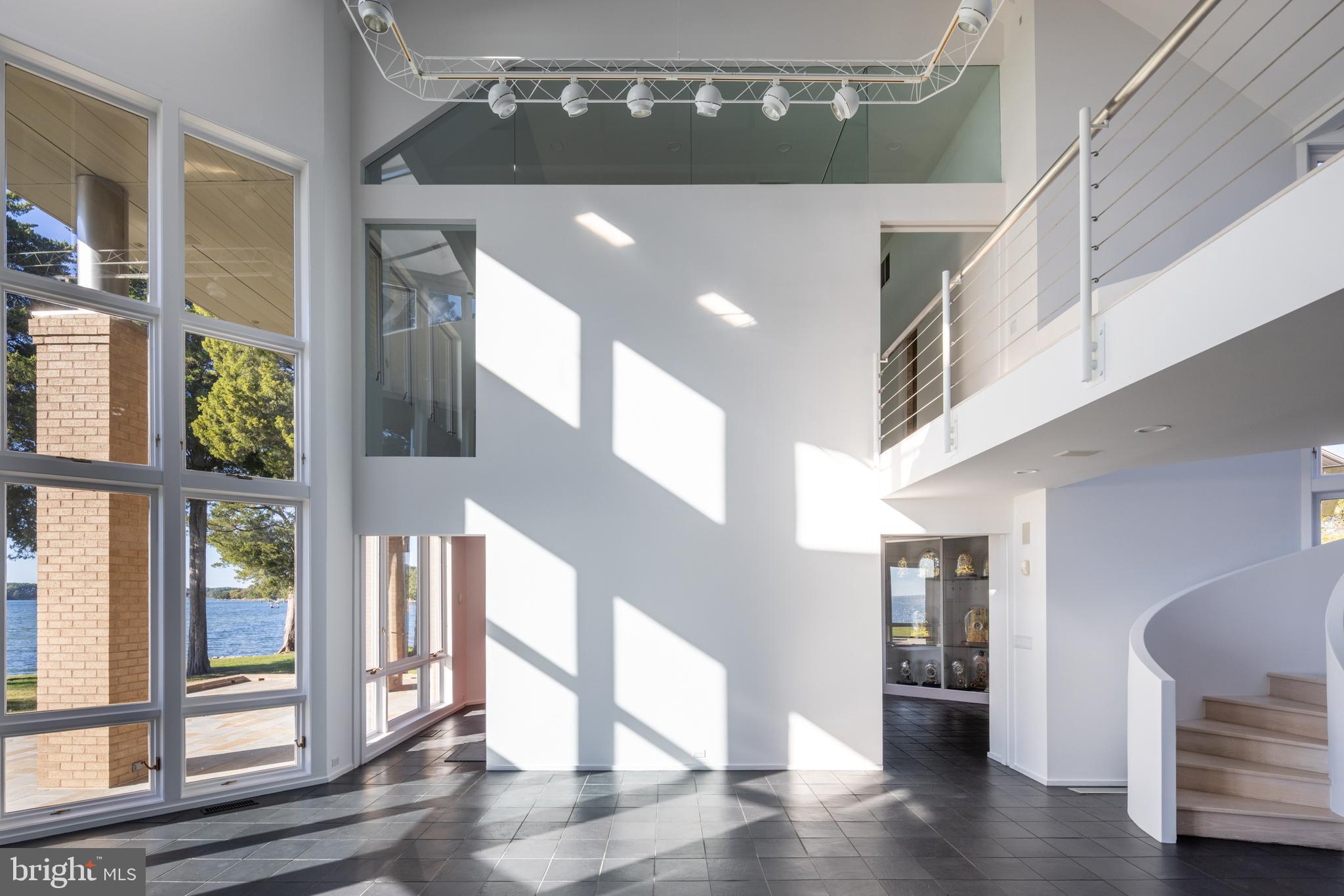 ROYAL OAK - Residential