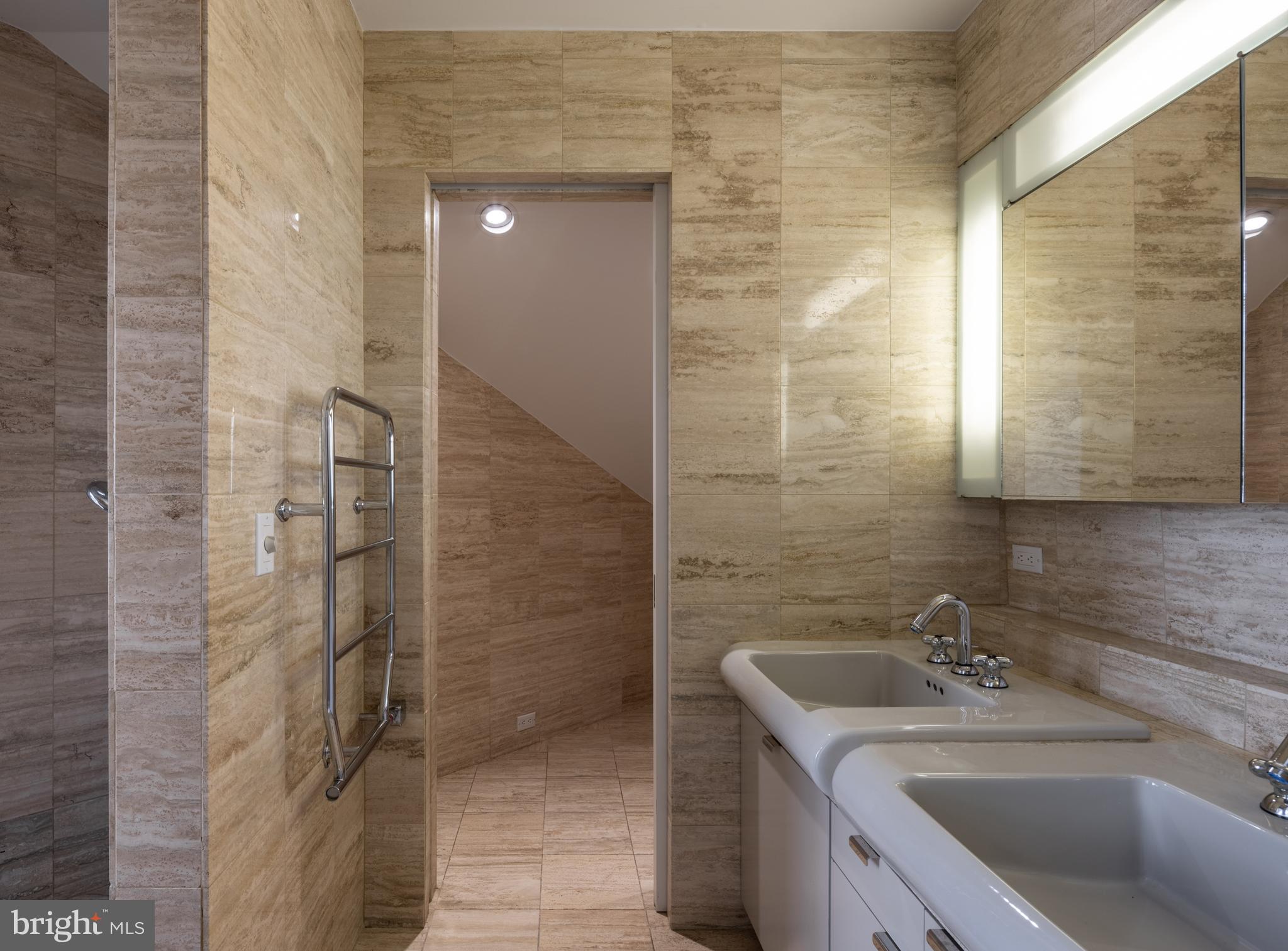 ROYAL OAK - Residential