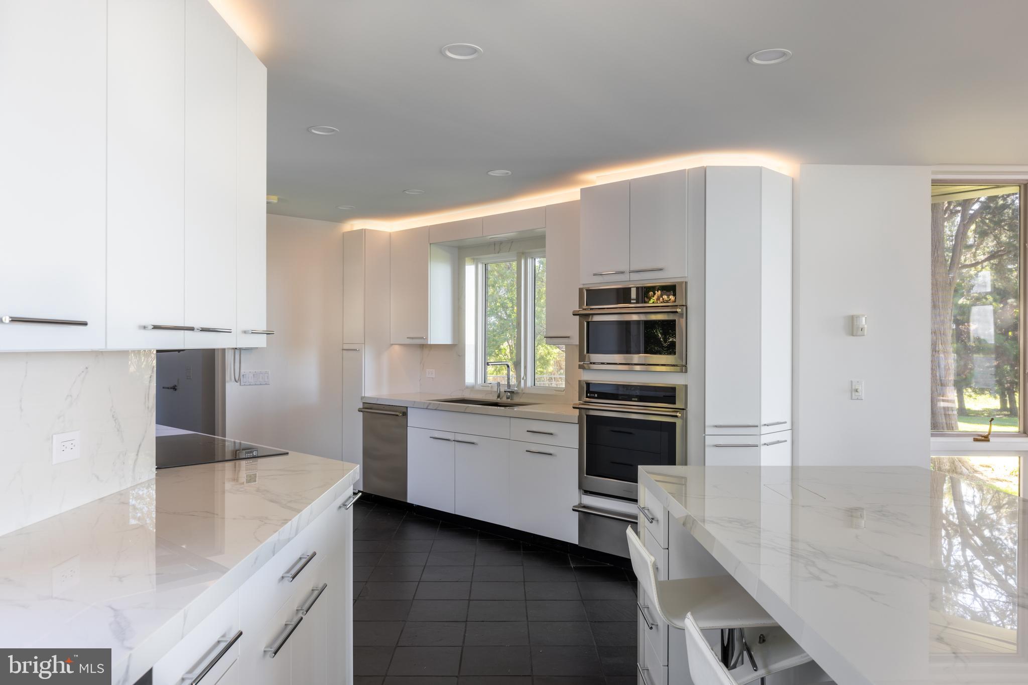 ROYAL OAK - Residential