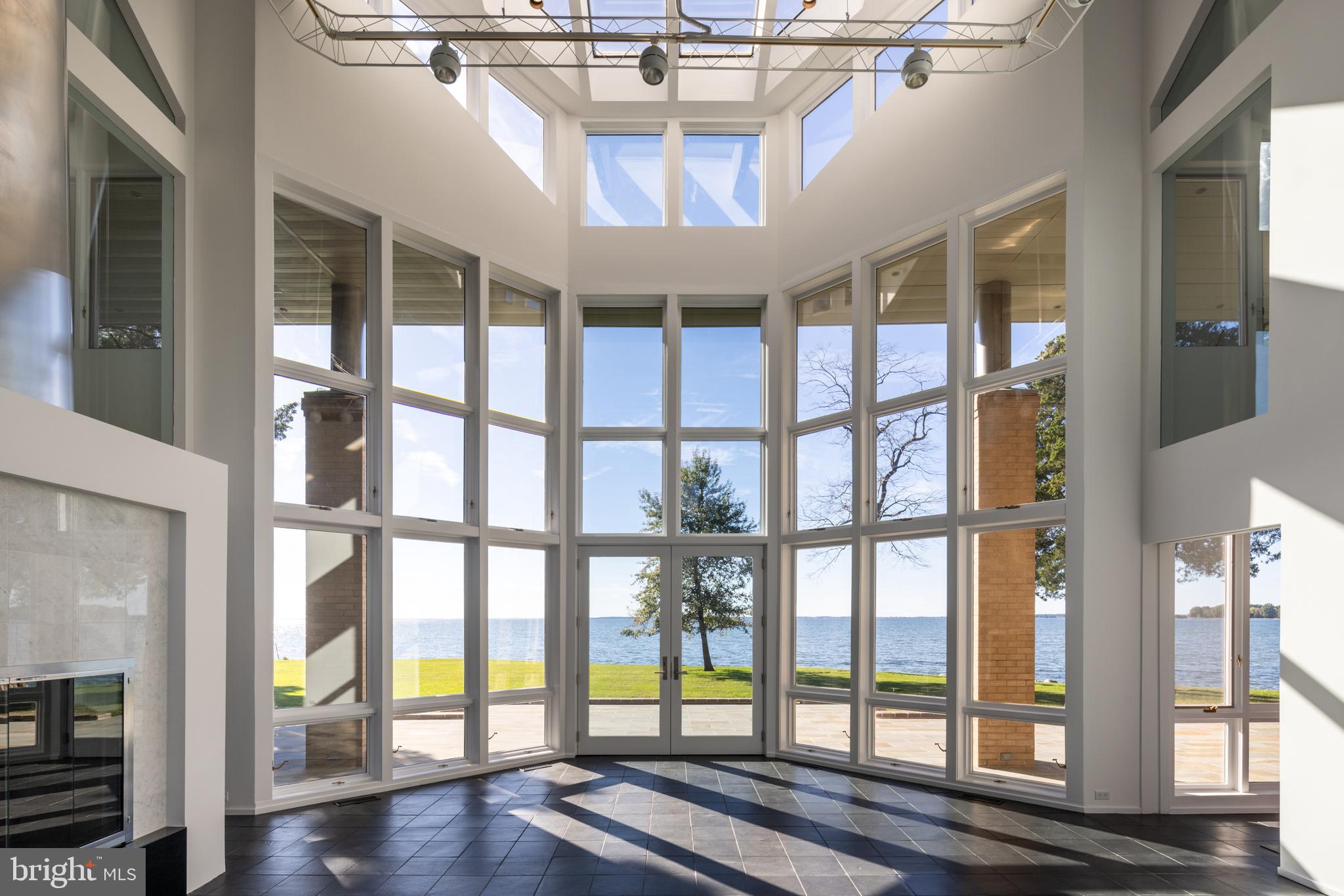 ROYAL OAK - Residential