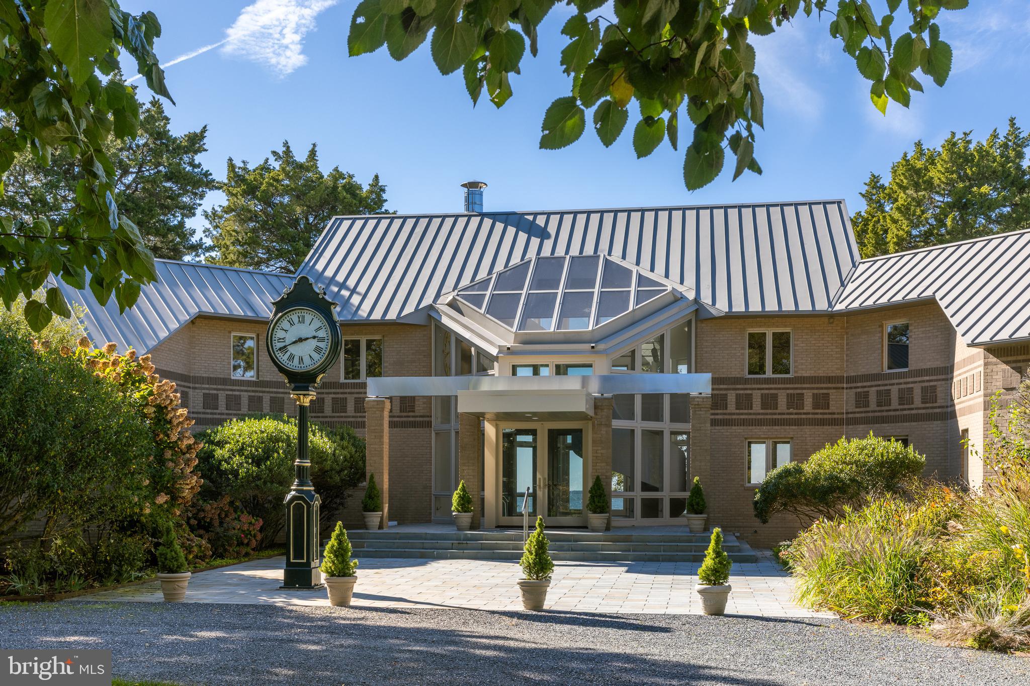 ROYAL OAK - Residential